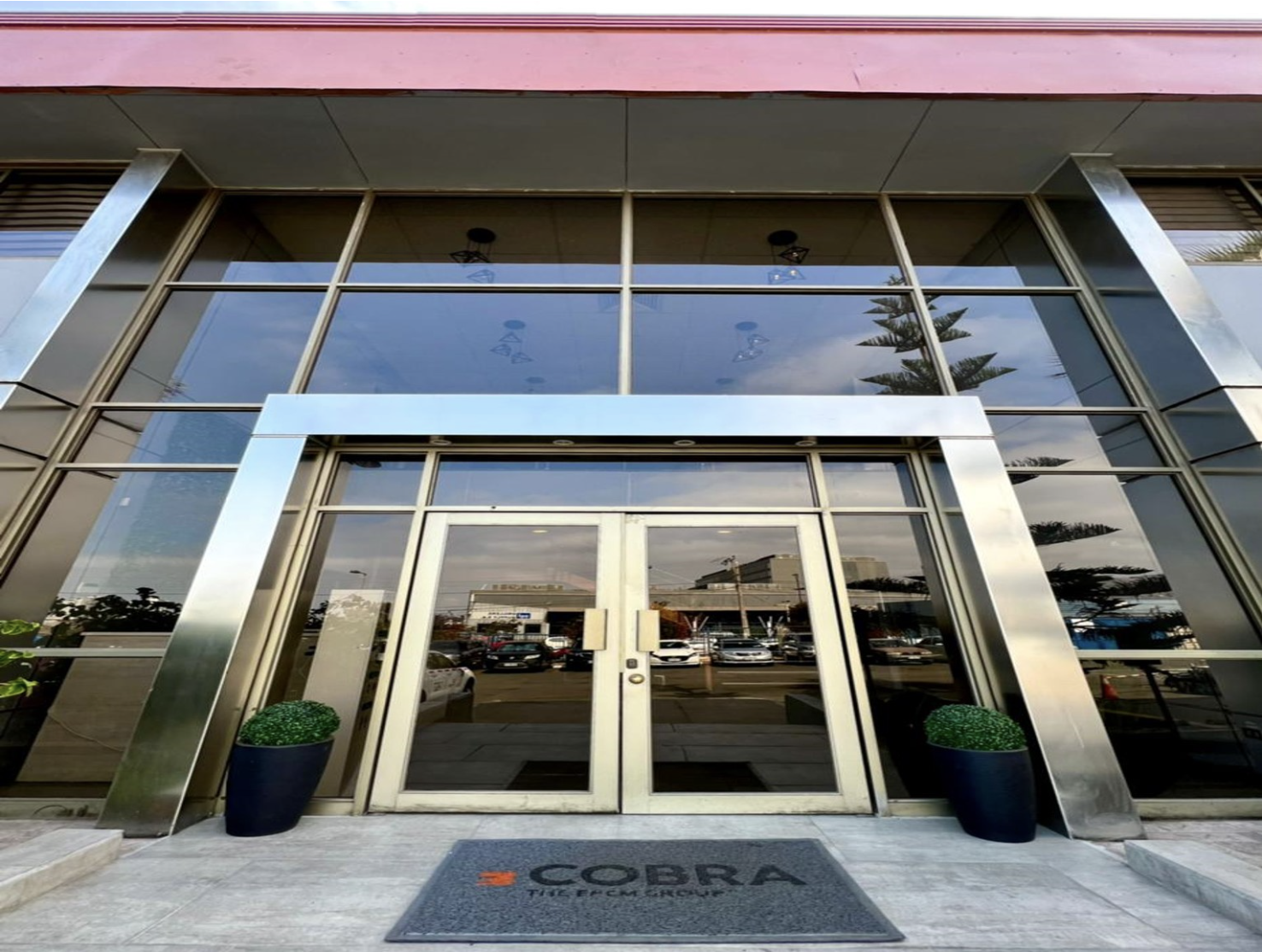 COBRA: Celebrando 25 años de innovación y éxito con nuestros clientes 